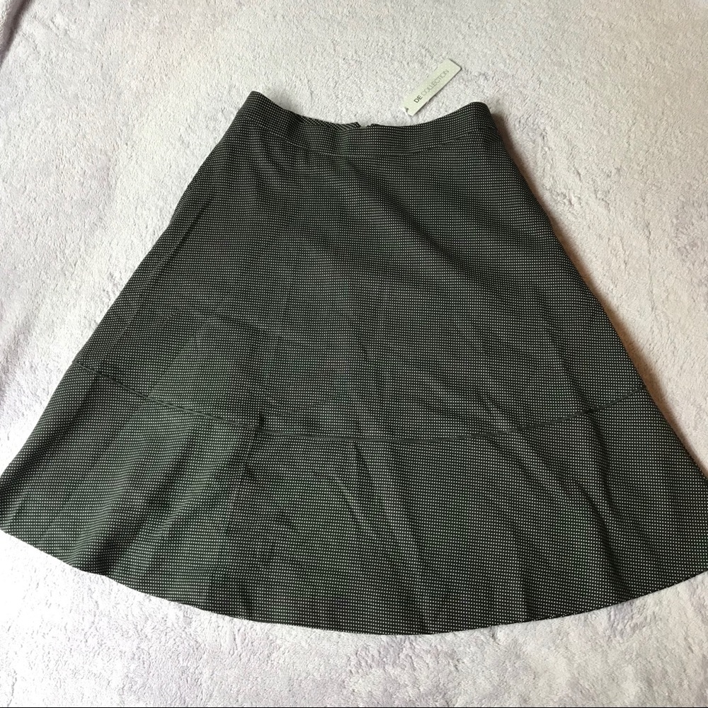 DownEast Basics Winter Escape Skirt in Black Dot